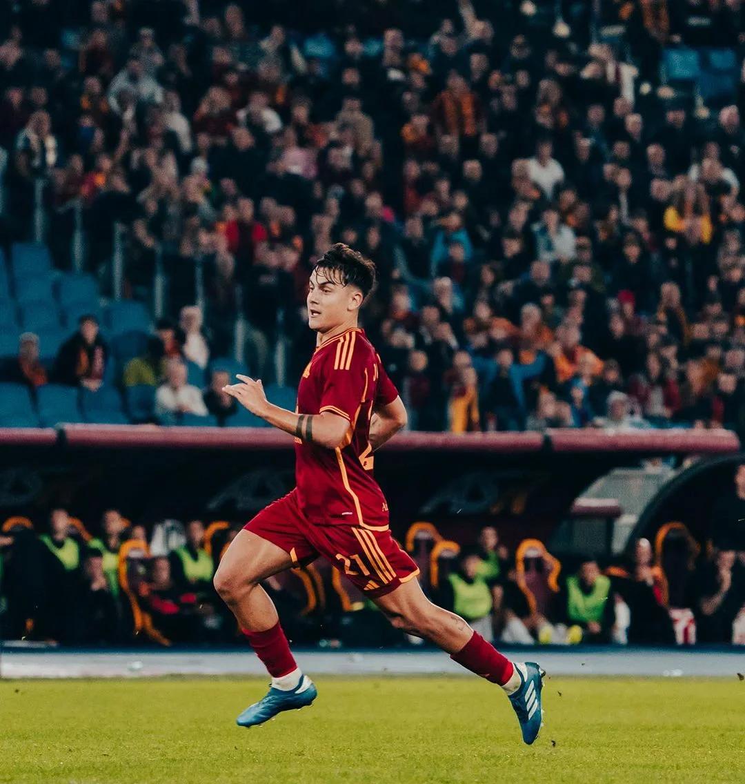 爱游戏登录入口-罗马防守表现亮眼，成功守住胜局