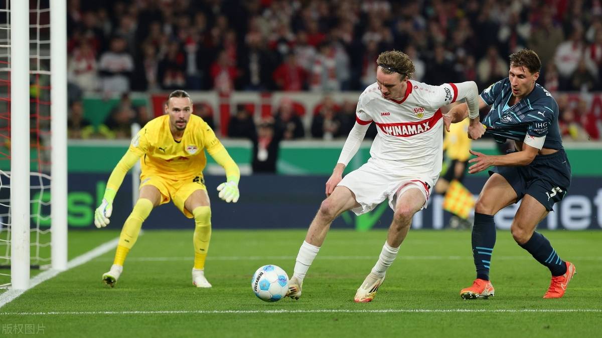 爱游戏入口-关于斯图加特客场大胜不莱梅，豪取联赛领先的信息