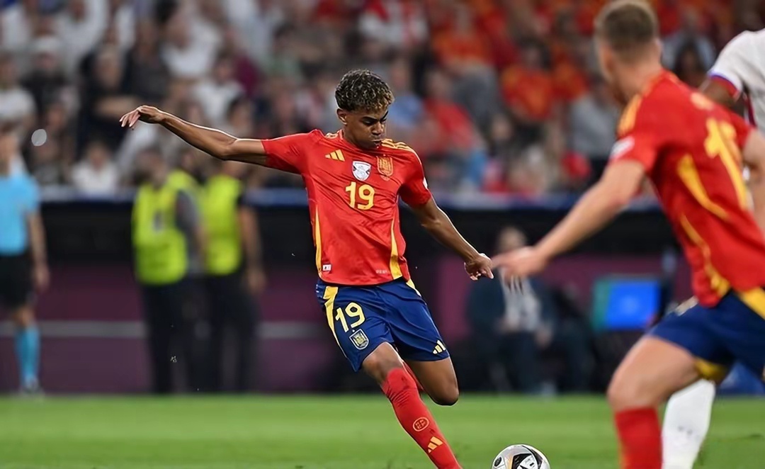 爱游戏网页版入口-西班牙在欧洲国家预赛中踢出好戏