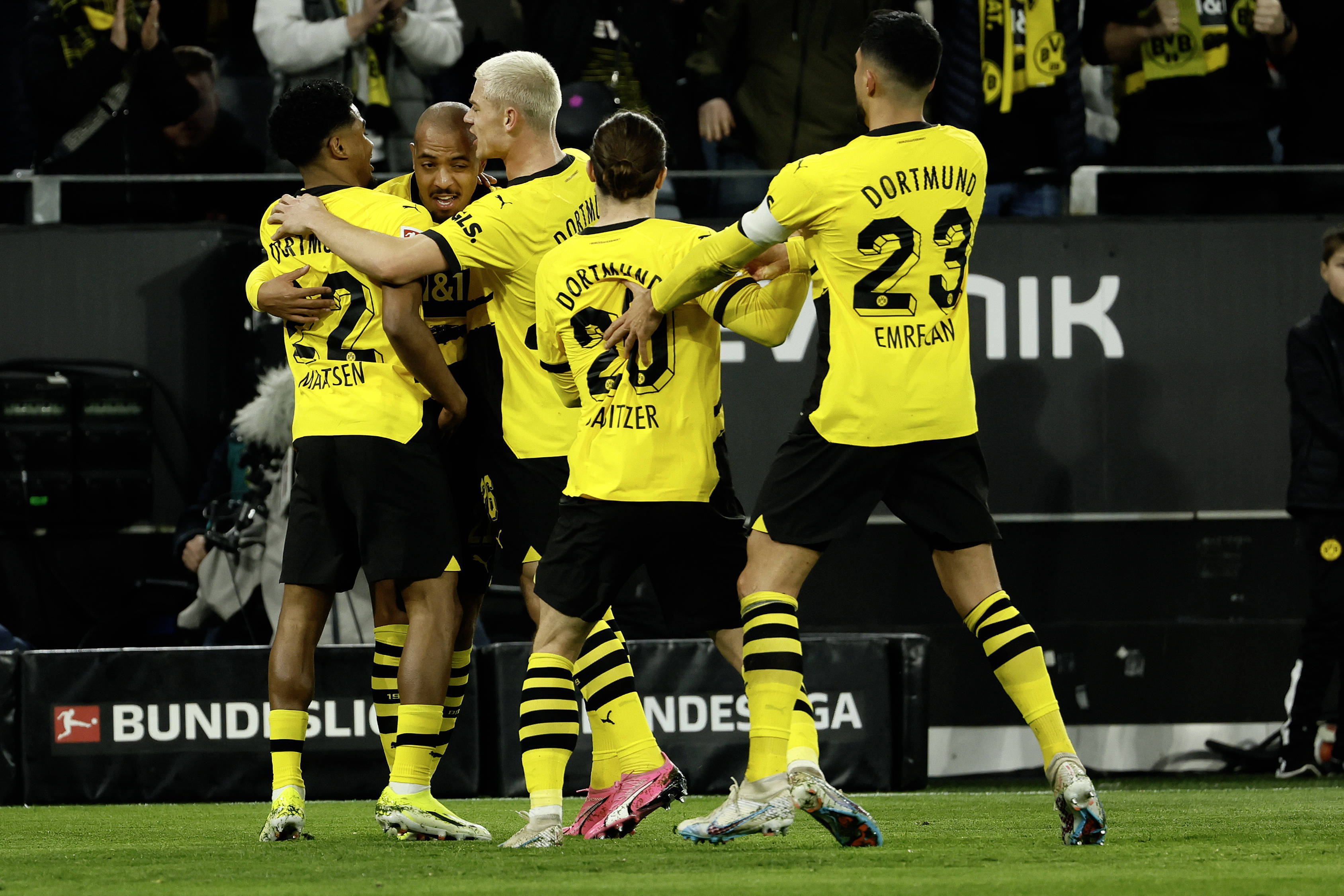 切尔西逆转多特蒙德,提前晋级淘汰赛 切尔西逆转多特蒙德,提前晋级淘汰赛