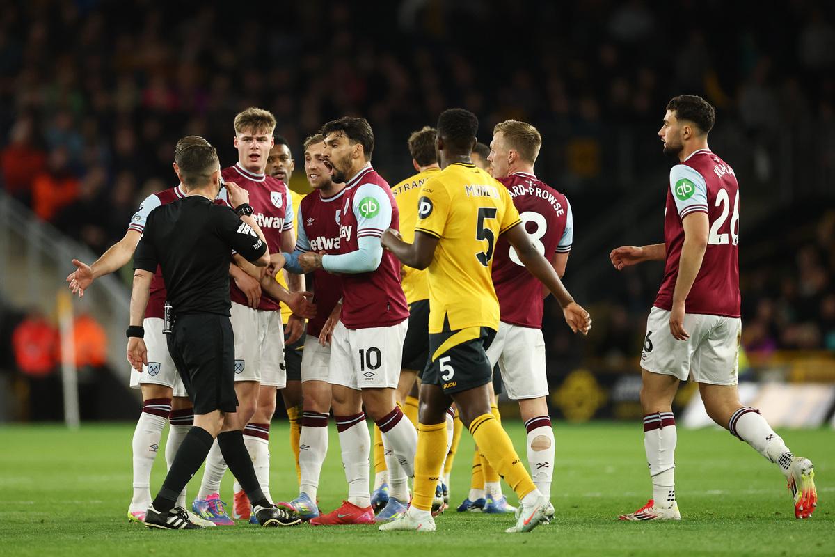 关于沃尔夫斯堡客场大捷,赛季开门红的信息 关于沃尔夫斯堡客场大捷,赛季开门红的信息