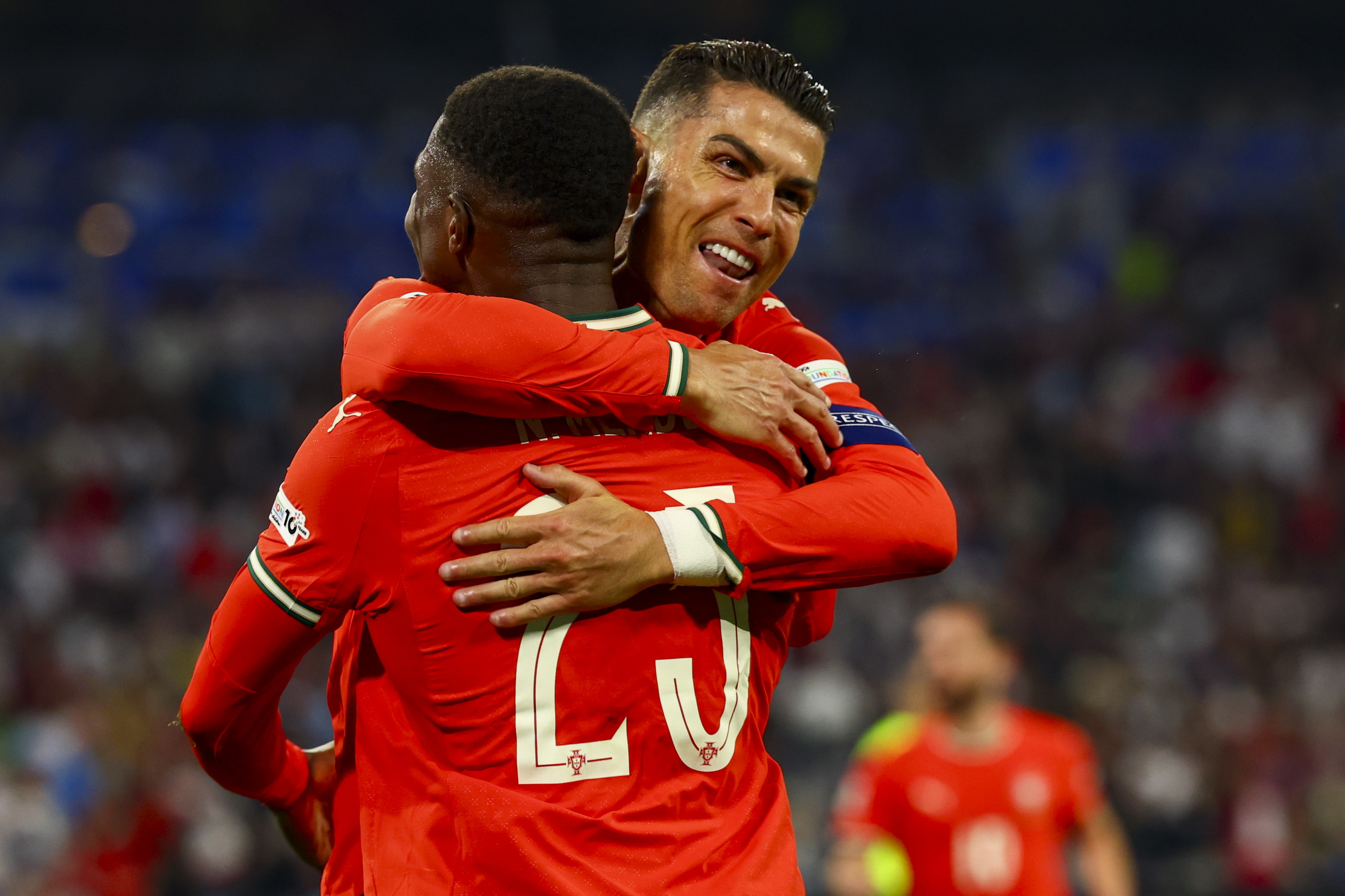 葡萄牙晋级决赛，对阵英格兰