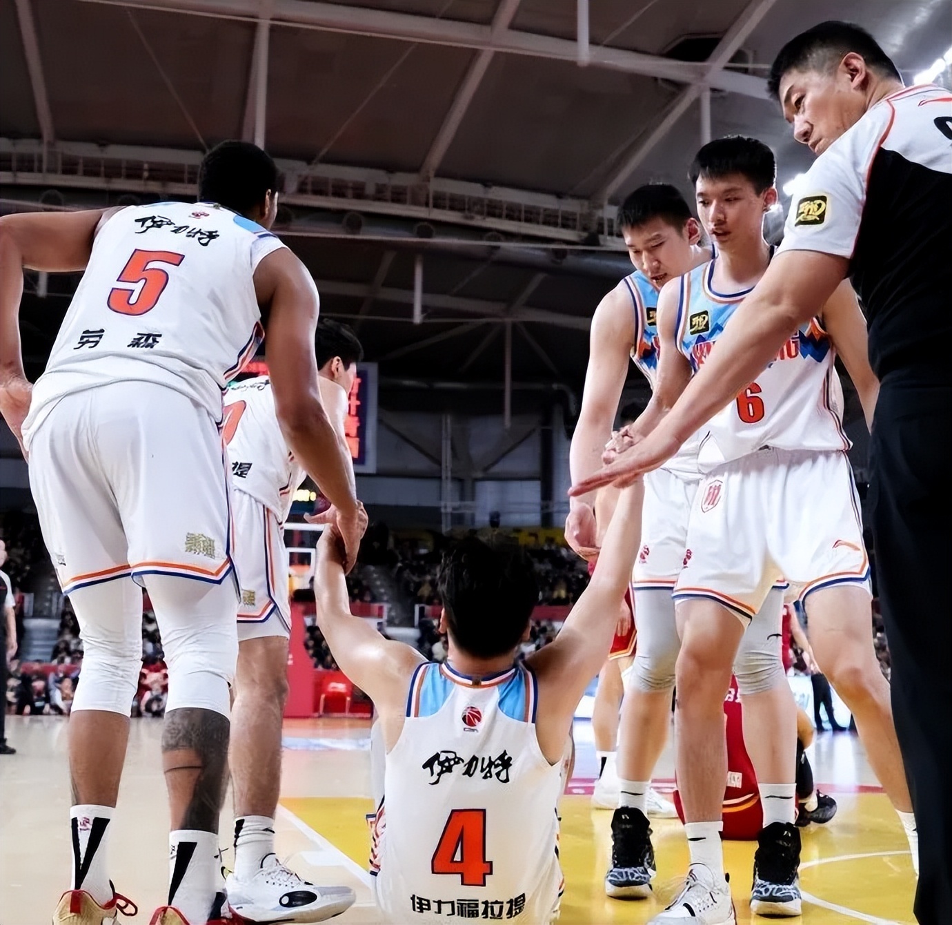 爱游戏中国官网-在辽宁队赛场上演全国篮球锦标赛，爆冷，引发球迷泪目的简单介绍