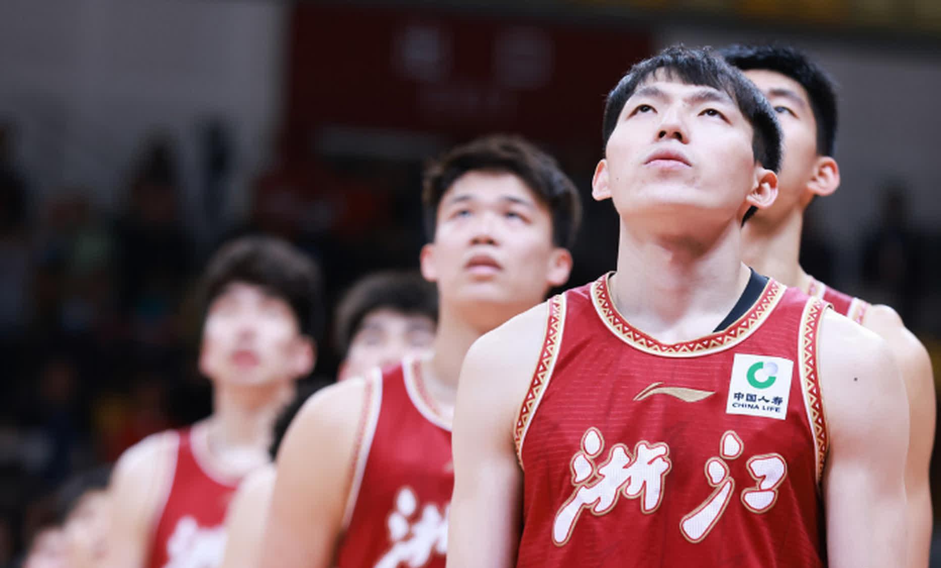 在浙江队赛场上演CBA季后赛，破门，引发全场沸腾