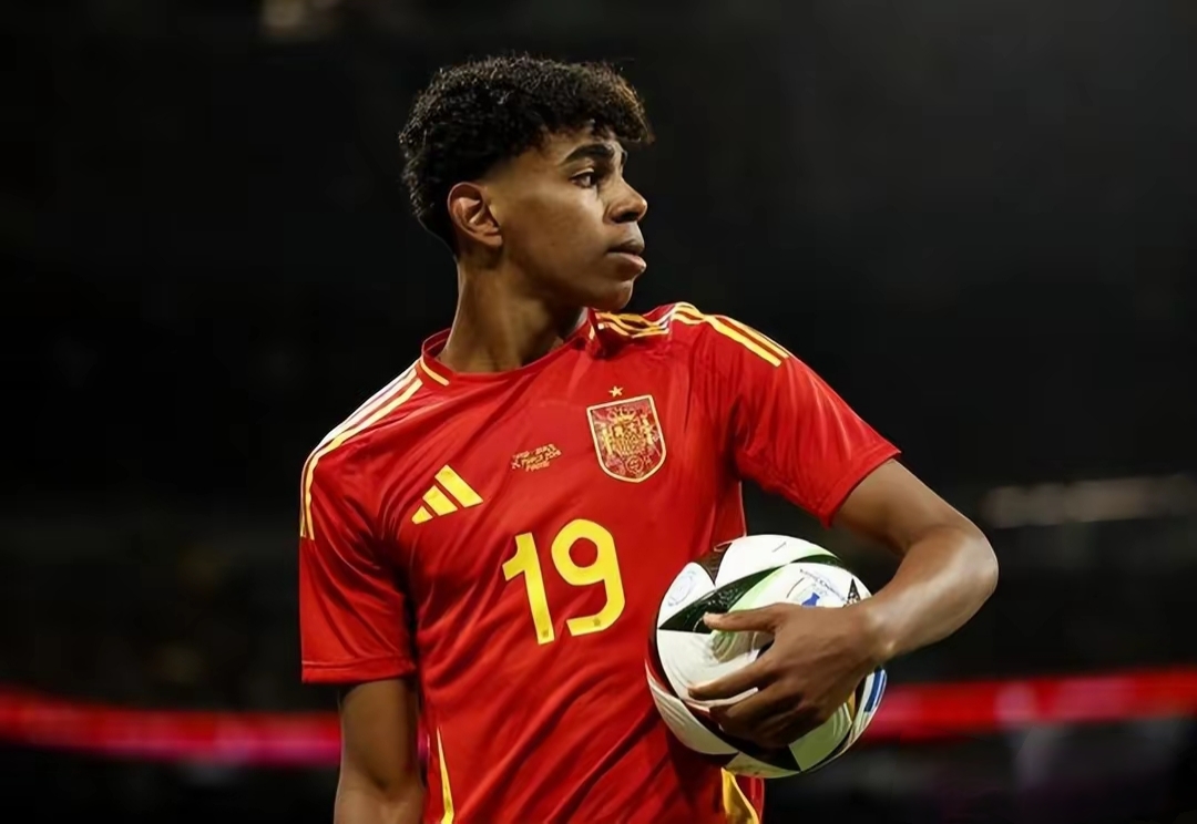 爱游戏体育官网-西班牙重返巅峰，战胜德国成功晋级，欧国联赛场喜悦洋溢的简单介绍