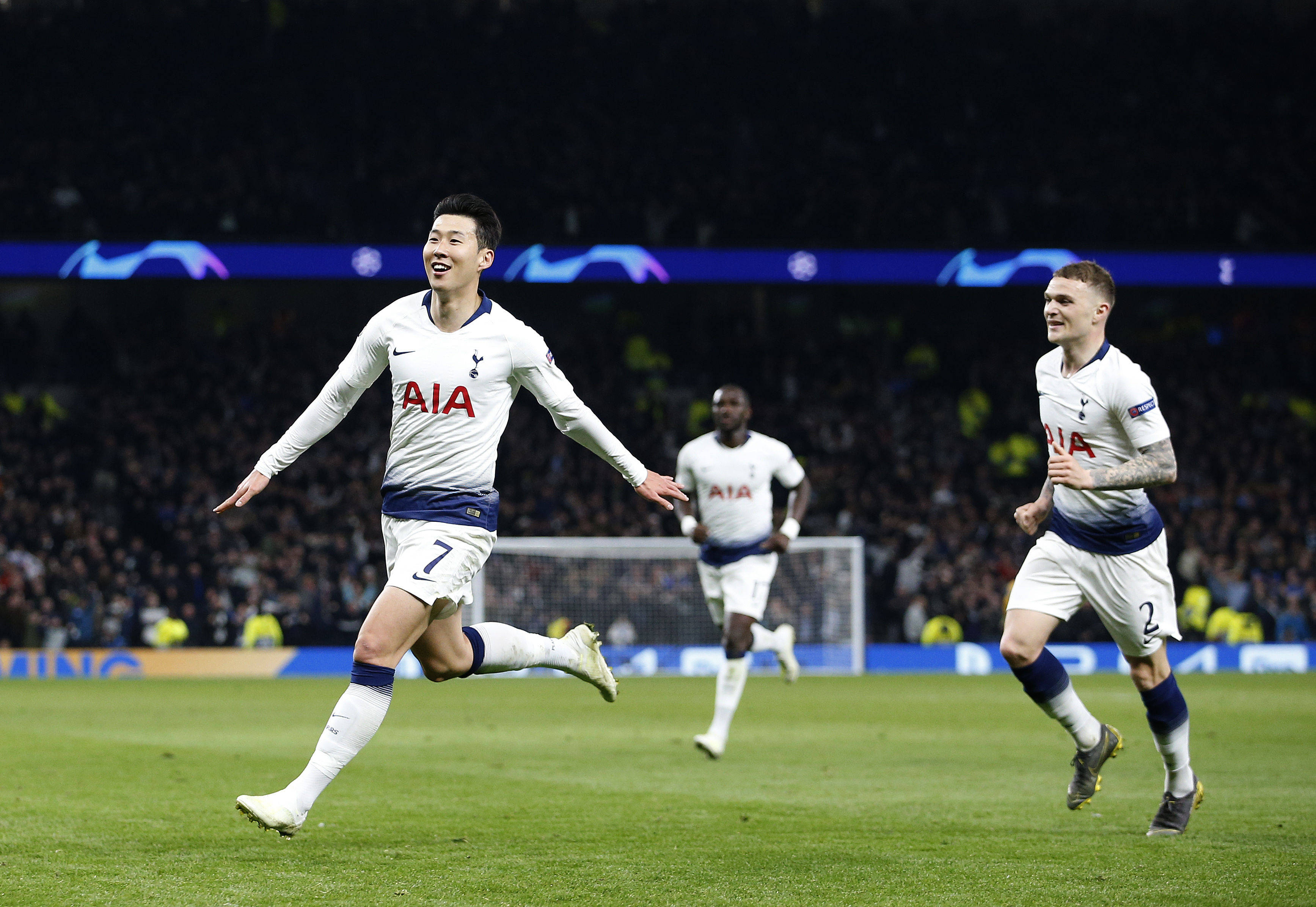 欧国联比赛深夜熬热锋线球迷期盼的简单介绍 欧国联比赛深夜熬热锋线球迷期盼的简单介绍