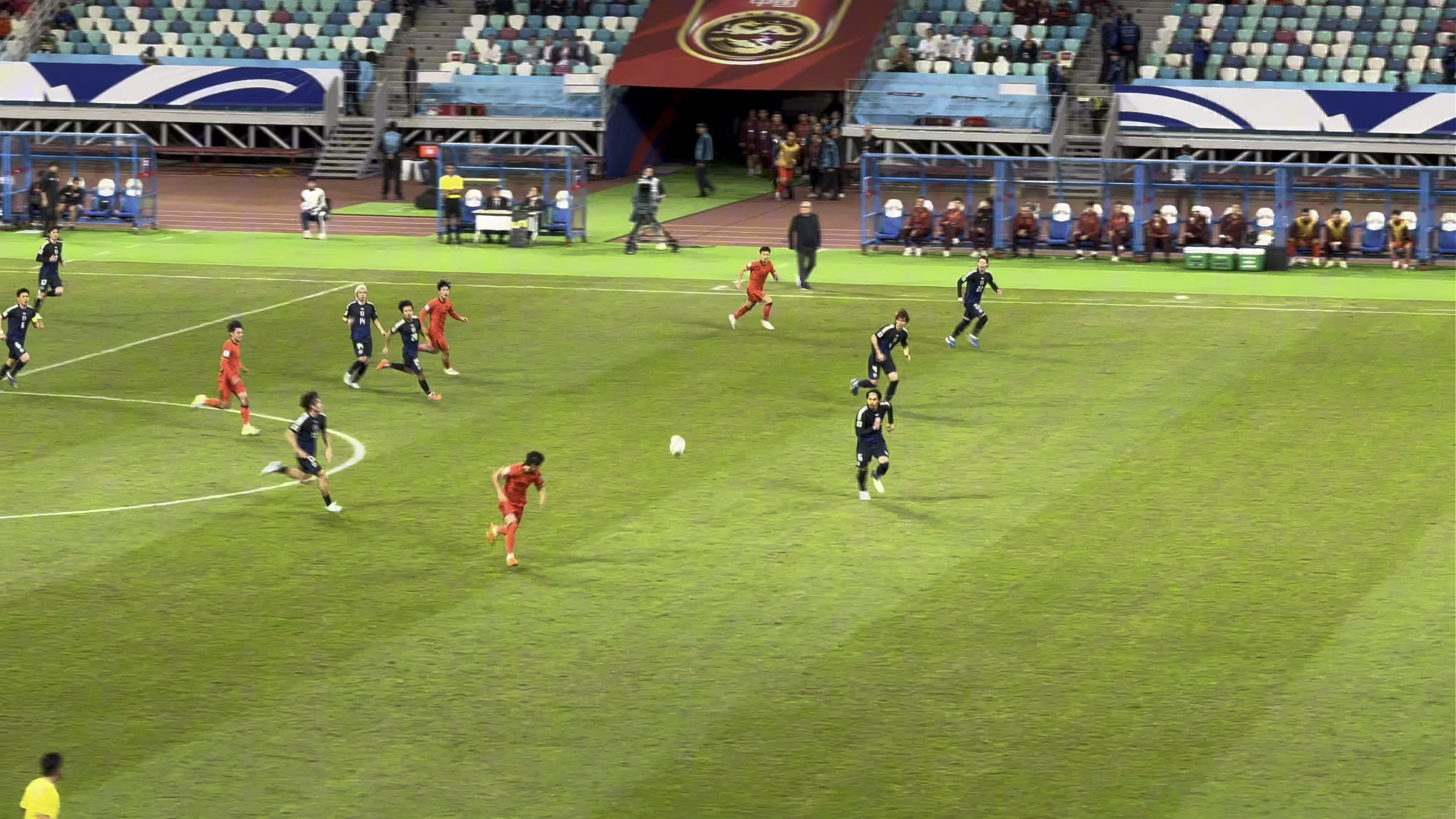 爱游戏登录入口-足球赛场上的精彩表演即将上演