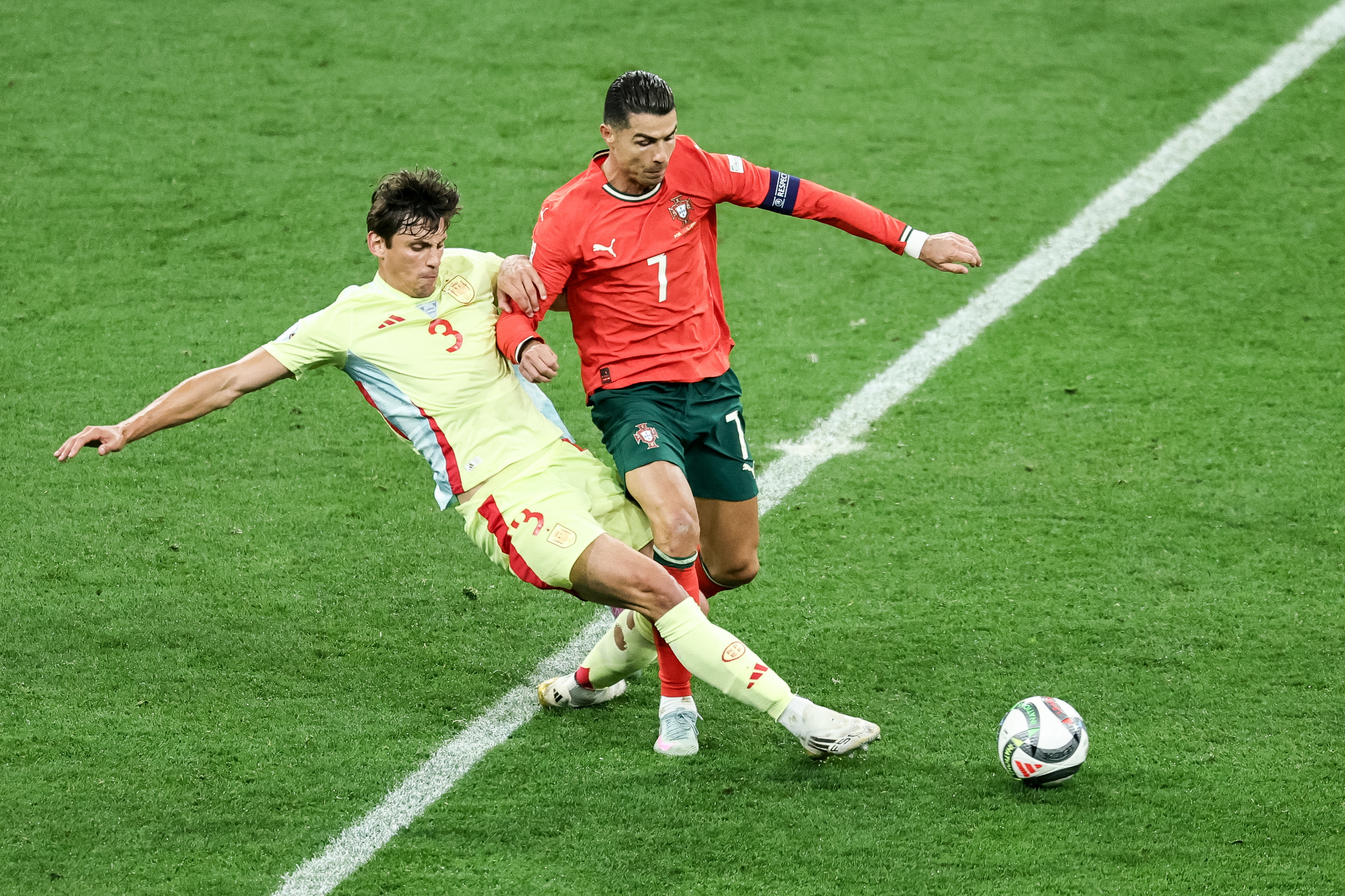 爱游戏体育网站-葡萄牙队逆转获胜，力保出线希望的简单介绍