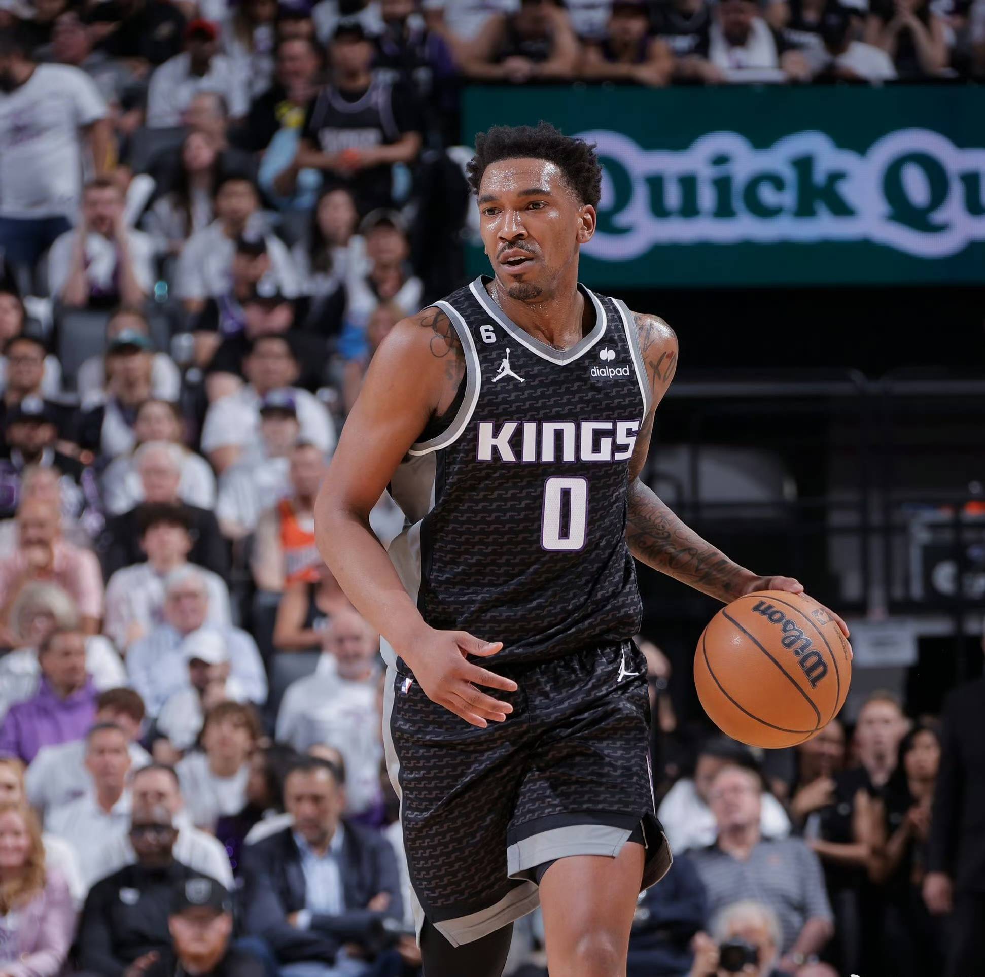 爱游戏体育下载-包含快船队备战新季，主帅透露全队备受期待的词条