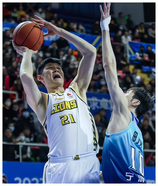 关于四川队战术调整有效果,连胜迎来新的挑战的信息 关于四川队战术调整有效果,连胜迎来新的挑战的信息