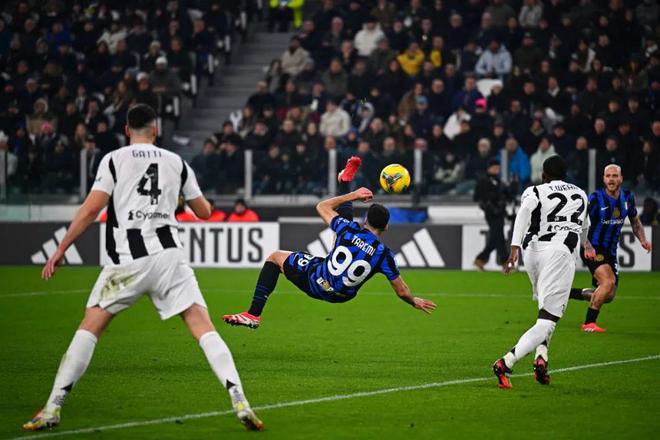 包含尤文图斯长传威胁对手,增强攻击力的词条 包含尤文图斯长传威胁对手,增强攻击力的词条