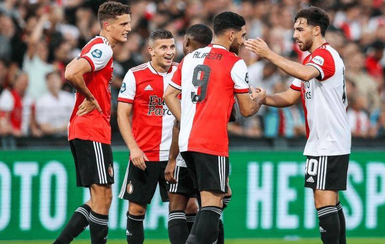 爱游戏在线-巴塞罗那与拜仁慕尼黑将在欧冠赛场碰撞