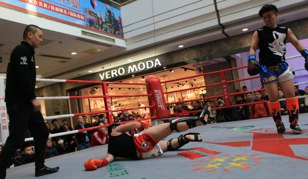 爱游戏登录入口-关于职业联赛上演激烈角逐，各队实力对比明显的信息