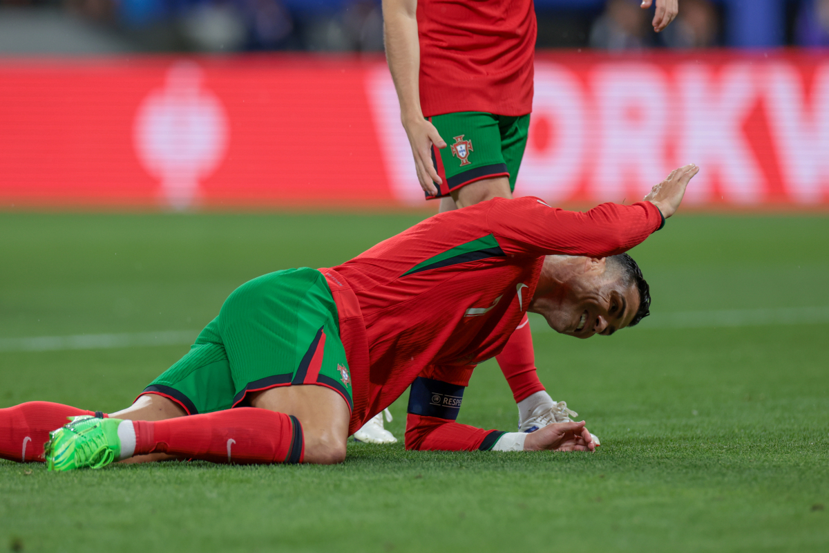 爱游戏在线登录-西班牙队球员在决赛中力挫强敌