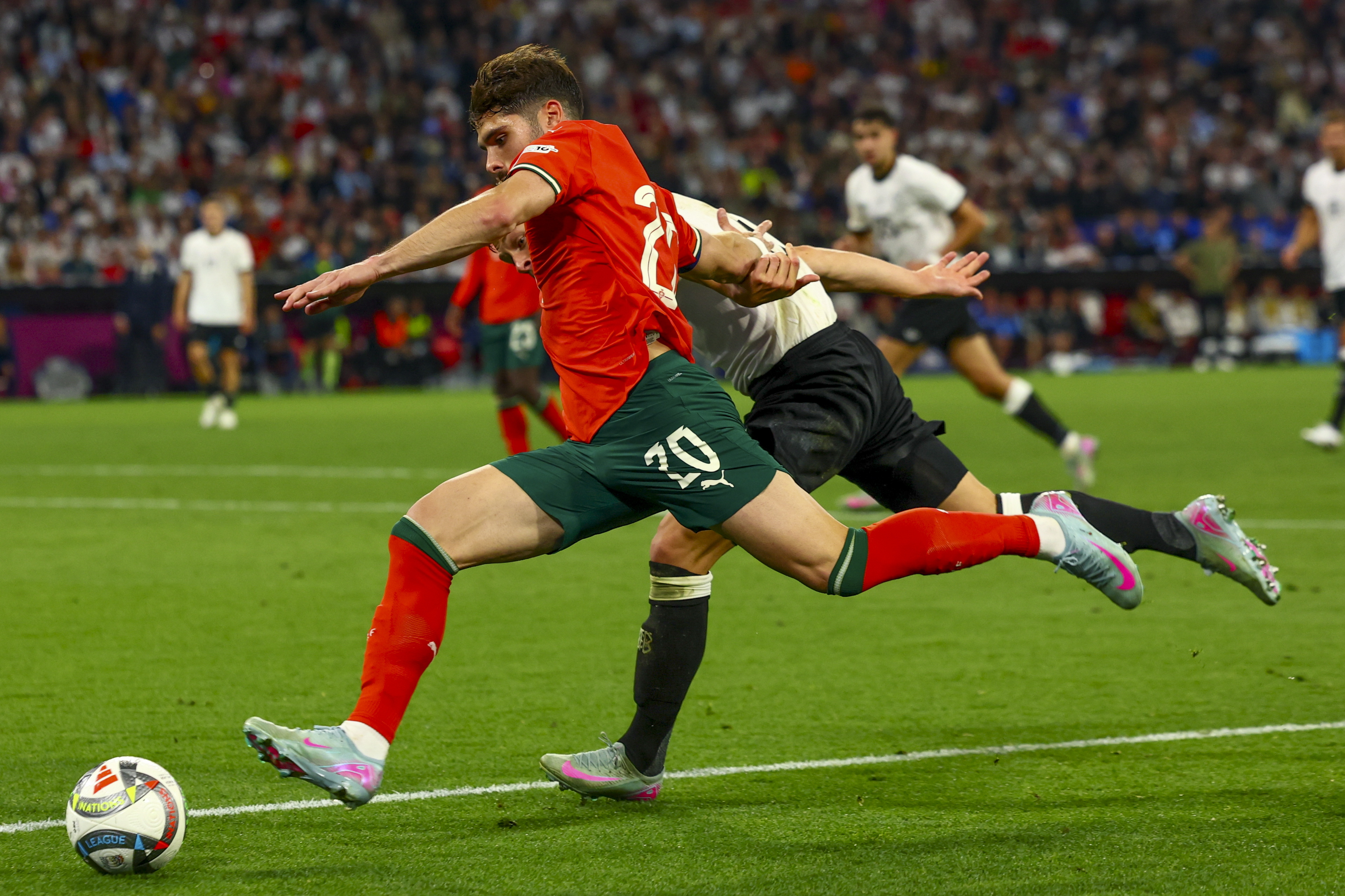 欧国联比赛：意大利队击败葡萄牙晋级