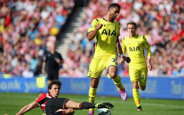 包含纽伦堡客场失利，保级压力加大的词条